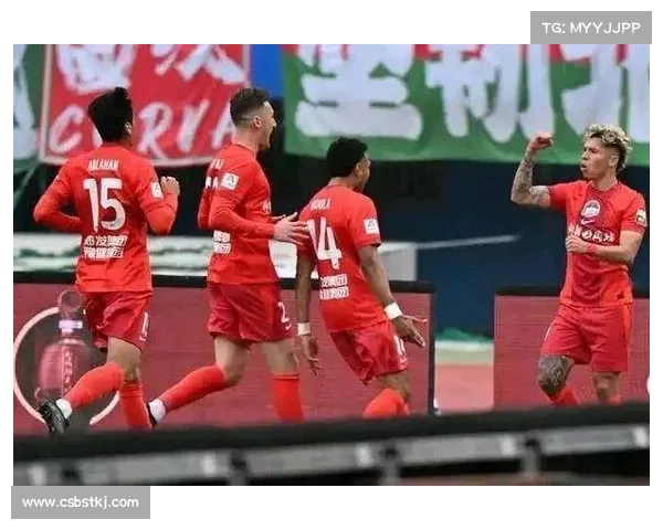 如何从战术与技术角度分析中超武汉长江与武汉三镇的精彩对决